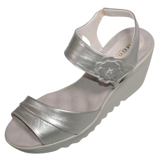 【Casual Monet】美品 ピンク カットアウトデザイン ウェッジサンダル Casual Monet】美品 ピンク カットアウトデザイン ウェッジ
